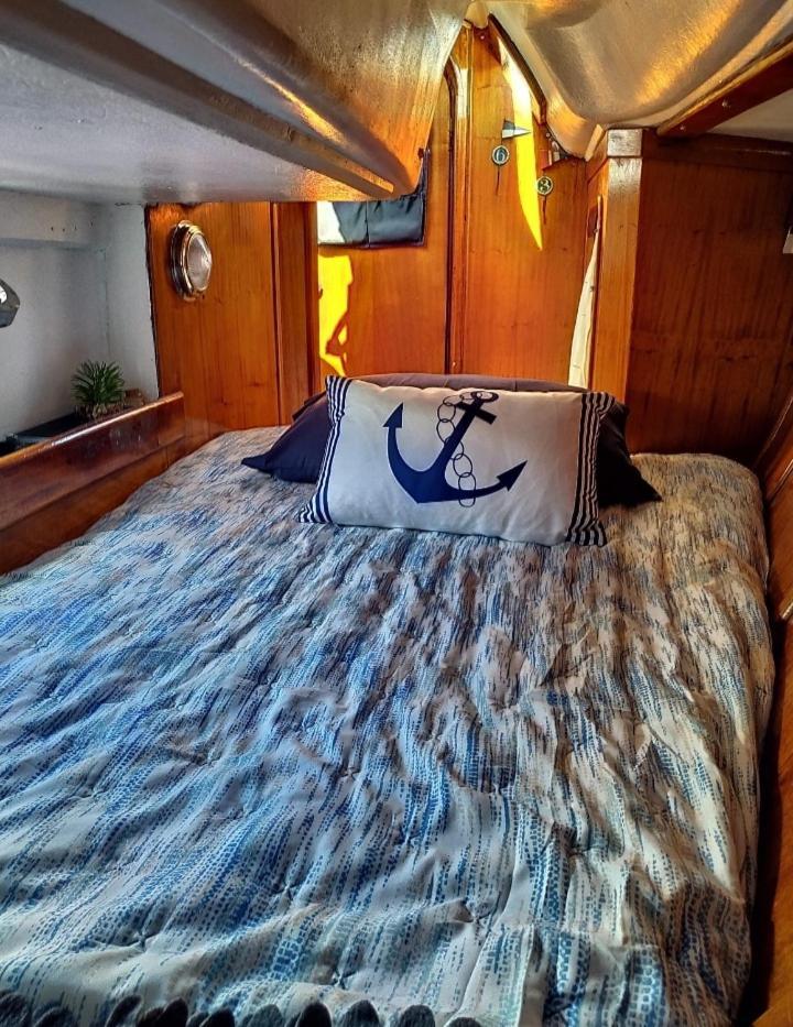 Houseboat - In Ria Formosa Bateau-hôtel